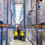 Articulating, Very Narrow Aisle Forklift 